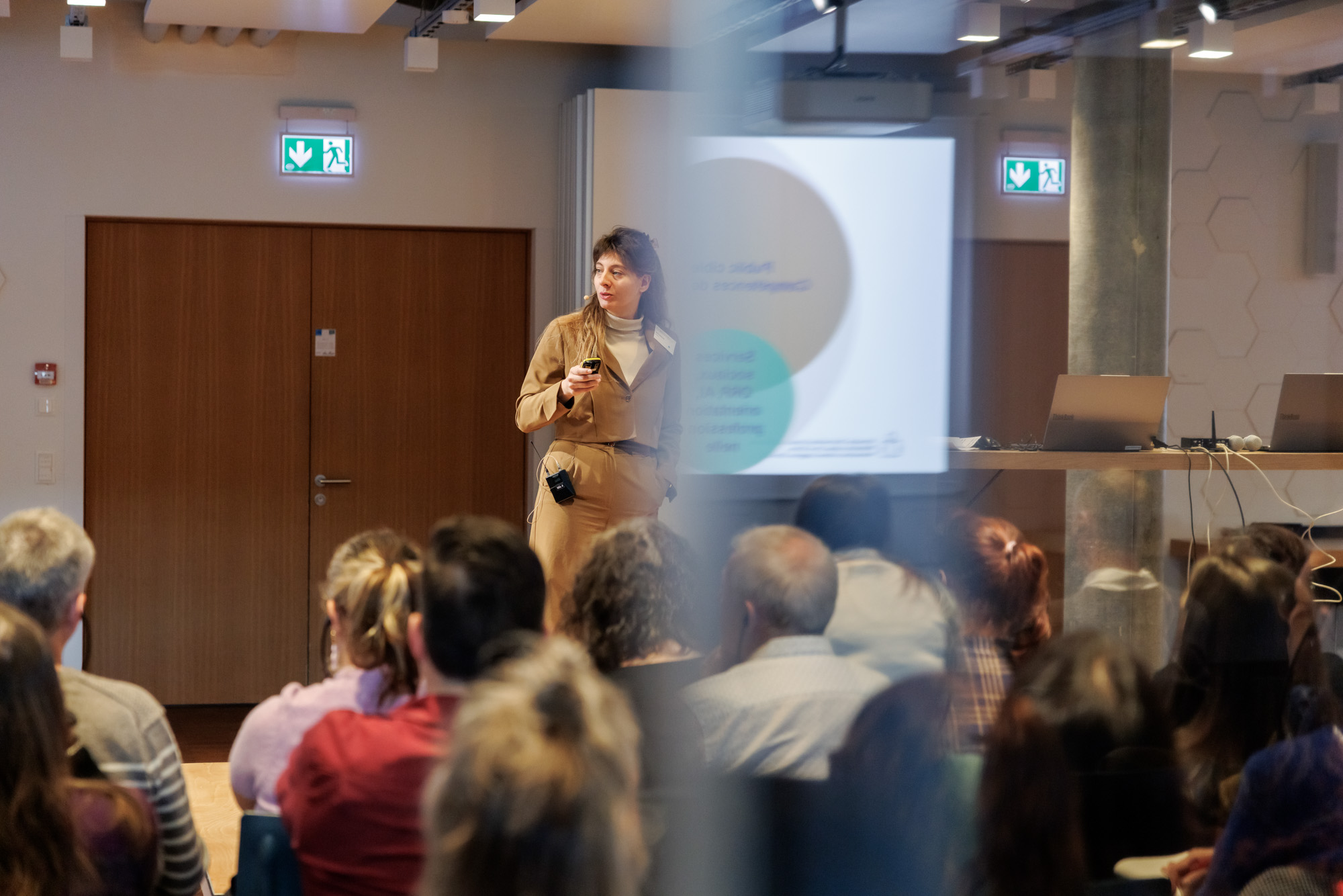 COLLOQUE NATIONAL SURLES COMPÉTENCES DE BASE